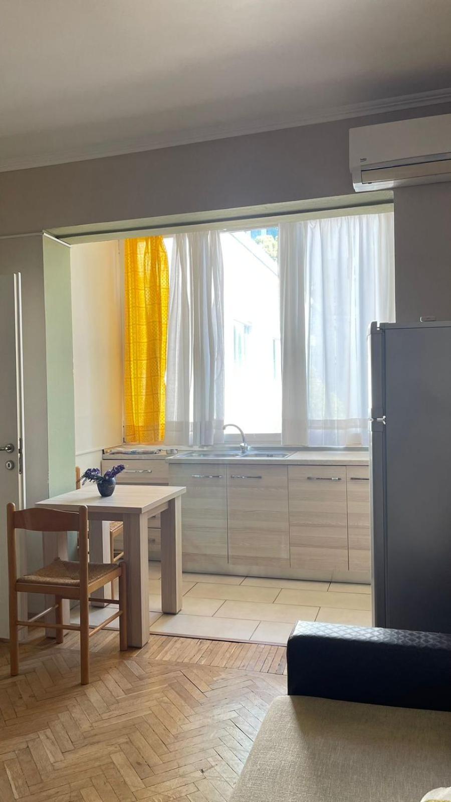 Vintage Apartment In Center 티라나 외부 사진