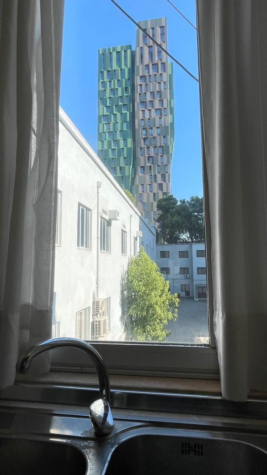 Vintage Apartment In Center 티라나 외부 사진